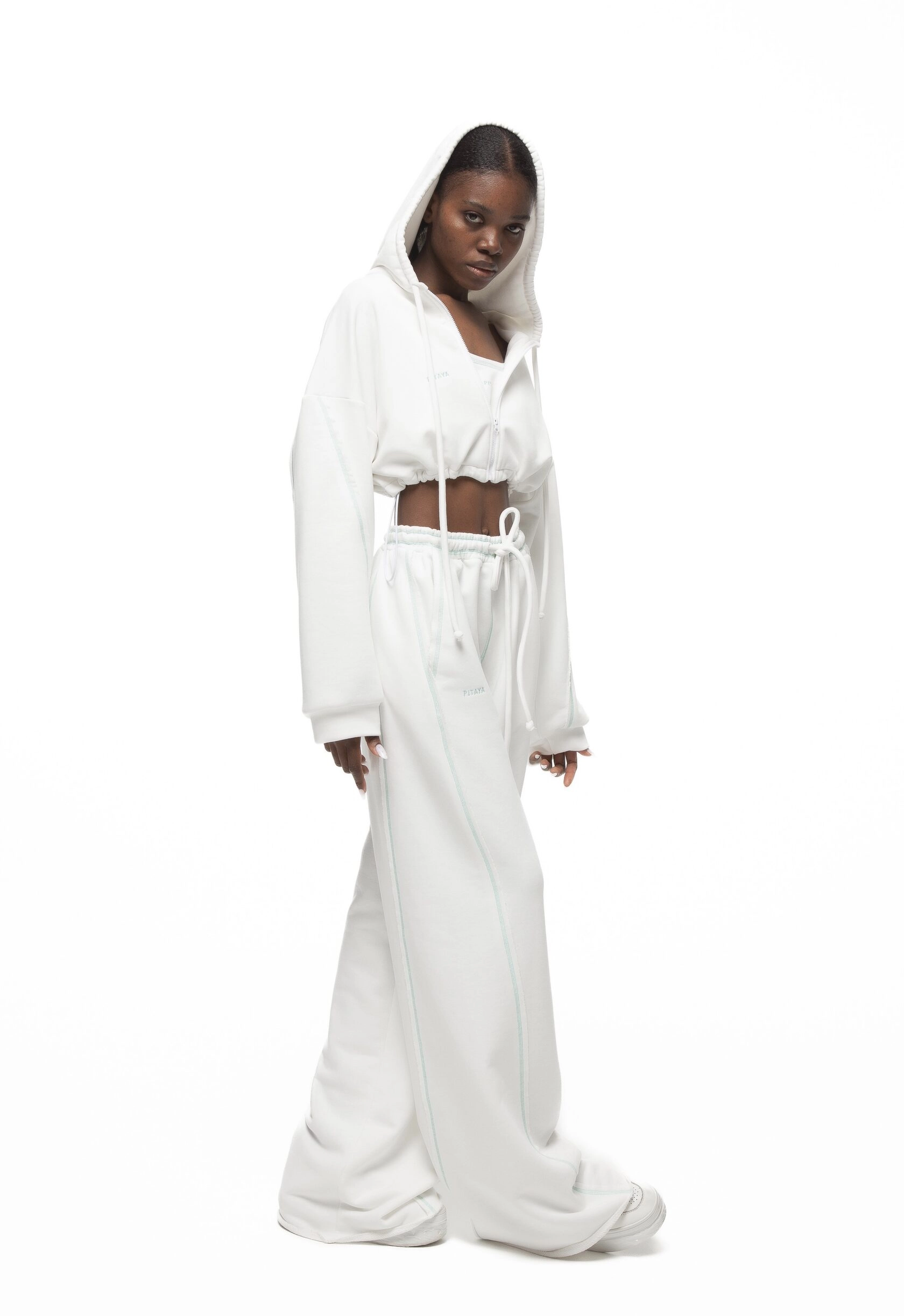 Худи MILK MIAMI в белом цвете - 40-42 (XS-S) - Молочный